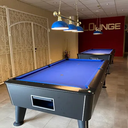 Panoramic - Wanderlust #329 Mit Schwimmbad