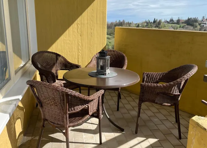 Panoramic - Wanderlust #329 Mit Schwimmbad